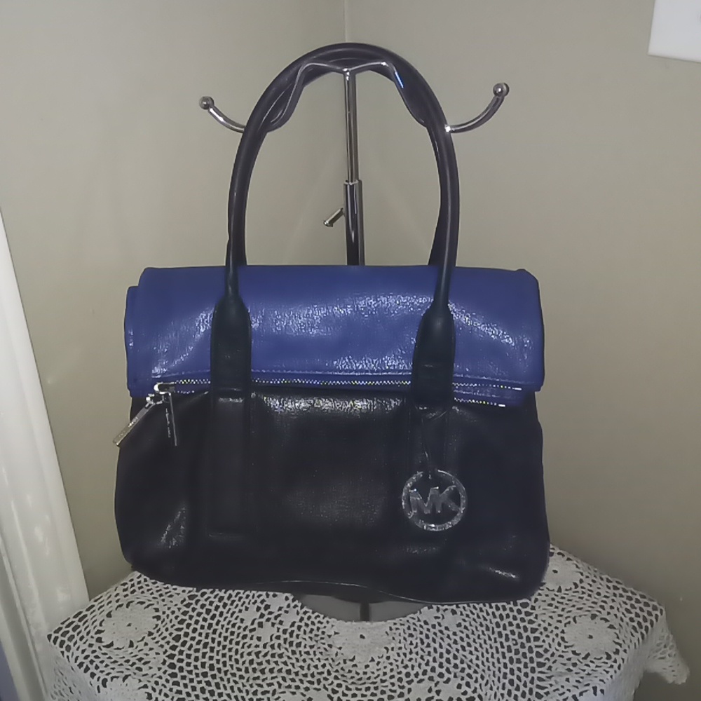 Michael Kors Tippi Large Satchel Bag Purse Handbag in Black & Sapphire